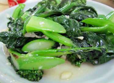 Sauteed Chinese Broccoli with Garlic